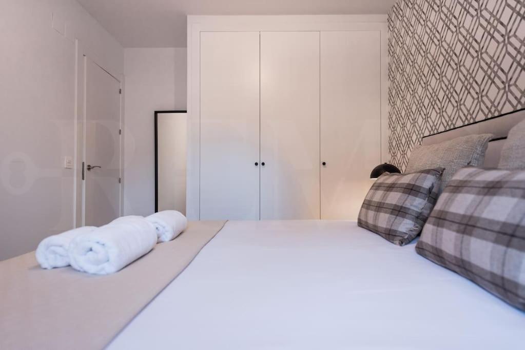 Apartment With Cathedral View & Terrace By Rems Malaga Exterior photo