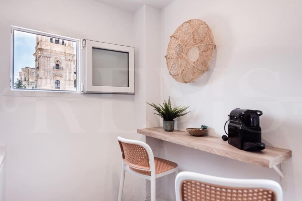Apartment With Cathedral View & Terrace By Rems Malaga Exterior photo